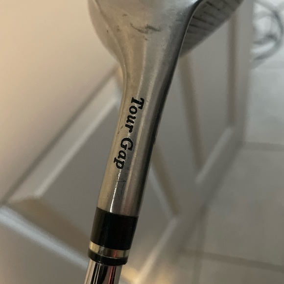 Lovett Tour Gap Wedge In Right Handed - Picture 2 of 9